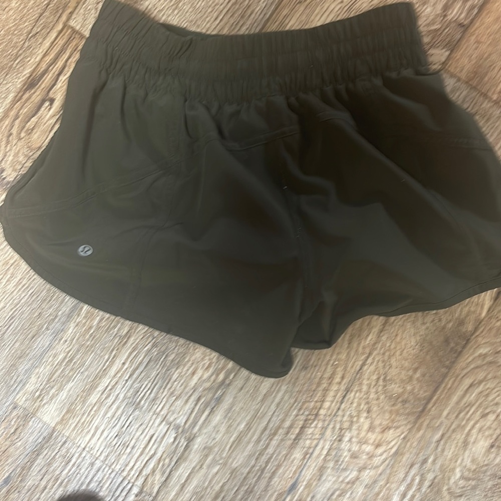 Lululemon tracker 4” olive green